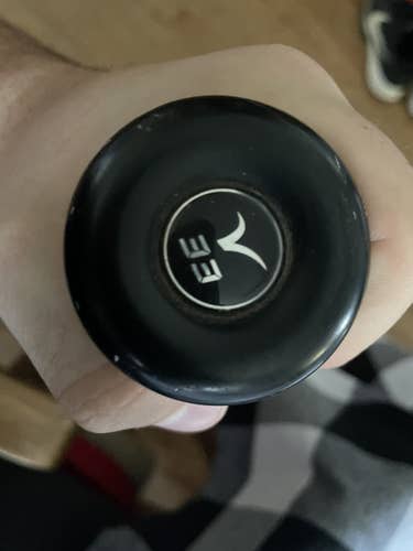 High School/College BBCOR Certified Alloy (-3) 30 oz 33" Victus Nox Bat