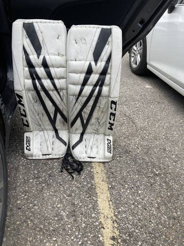 Black Senior 33" CCM Pro Stock Eflex4 Goalie Leg Pads