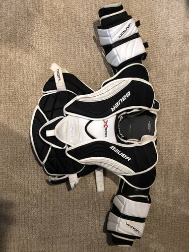 Used Medium Bauer Vapor X900 Goalie Chest Protector