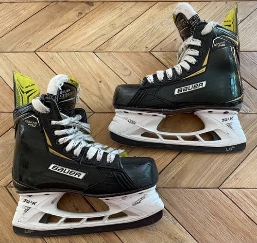 Bauer Supreme Ignite Pro Skates Size 3D