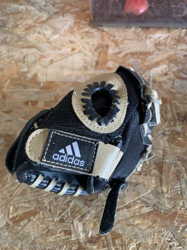 Youth baseball glove