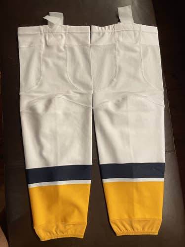 Nashville Predators White NEW Senior XL Reebok Pro Stock Socks