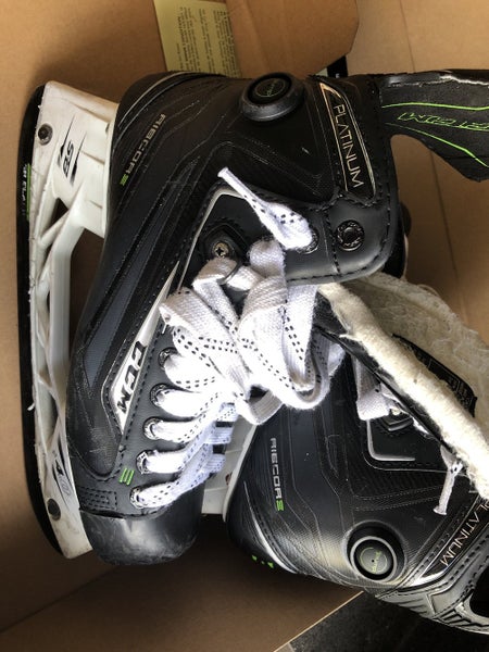 Senior CCM Size 7 RibCor Platinum Hockey Skates