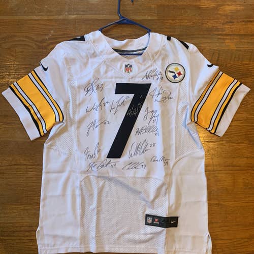 Ben Rothlisberger Autographed Team Jersey