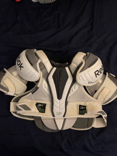Reebok Pro Stock 20K Shoulder Pads Size Large