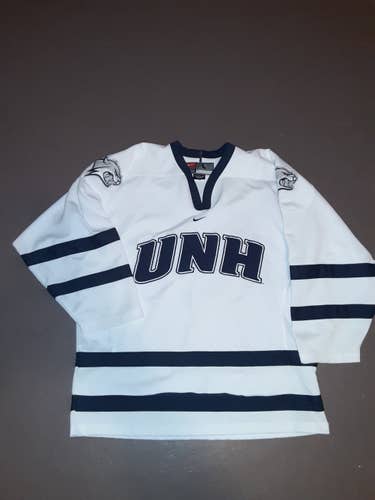 White Adult Unisex Used Large Nike Jersey