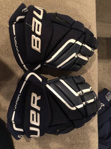 Blue Junior Bauer 12"  Vapor APX2 Gloves