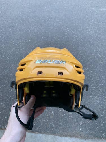 Bauer reakt Helmet