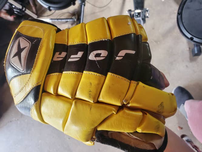 Used Senior Other Gloves 15"