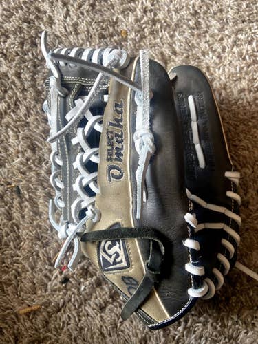 Gray Used Kid Pitch (9YO-13YO) Louisville Slugger Right Hand Throw Omaha select Baseball Glove 12"