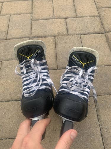 Ccm hockey skates