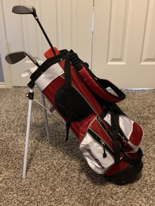 Junior Left Hand Clubs 3 Piece Set And Bag Used One Time