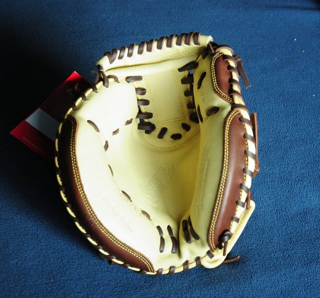 Brown New Kid Pitch (9YO-13YO) Akadema Left Hand Throw Catcher's AGC 98 Baseball Glove 32"