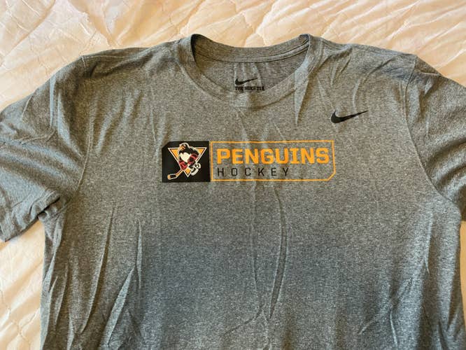 WBS Penguins Nike DriFit Shirt Large