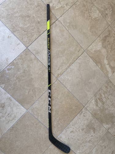 Intermediate Left Hand Toe Pattern Super Tacks AS3 Pro Hockey Stick
