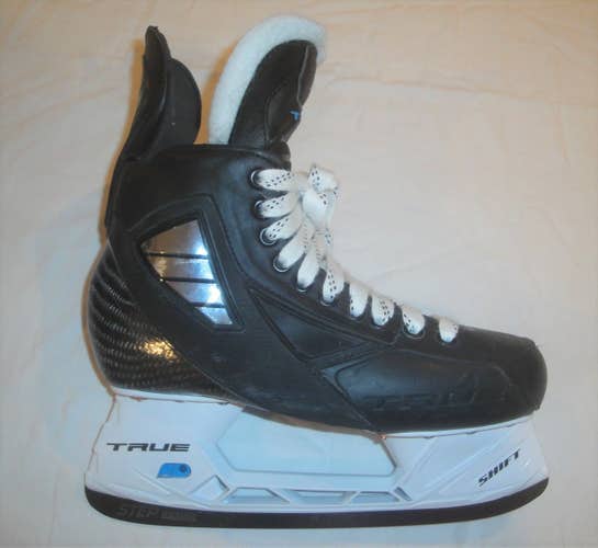 TRUE HOCKEY SKATES SIZE 8 STEP BLACK STEEL MADE IN CANADA PRO STOCK