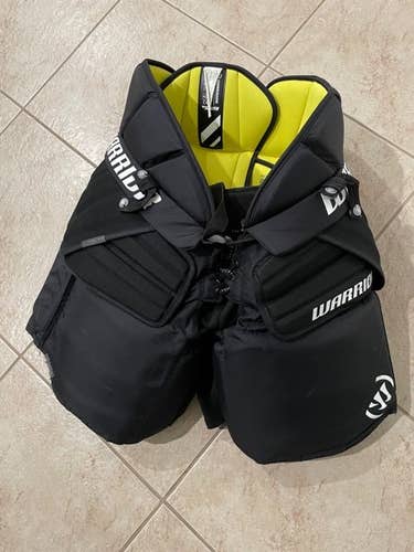 Black Senior Used Medium Warrior Ritual Hockey Goalie Pants