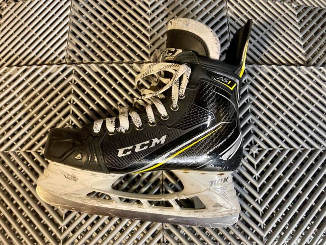 AHL CCM AS1 Super Tacks Skates