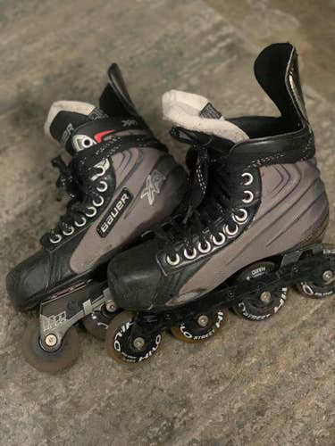 Junior Bauer Regular Width Size 4 Vapor xr1 Inline Skates