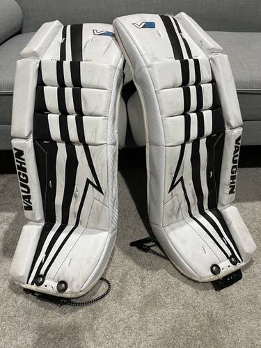 White Youth 26" Vaughn Velocity V9 Goalie Leg Pads