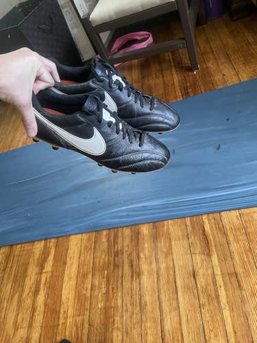 Black Used Men's Size 9.5 (Women's 10.5) Nike Premier Cleats