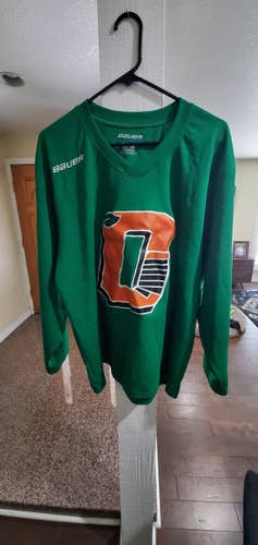 Green used  Bauer Adult Medium  Jersey
