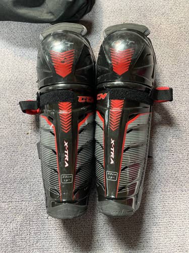 CCM QLT290 Shin Pads