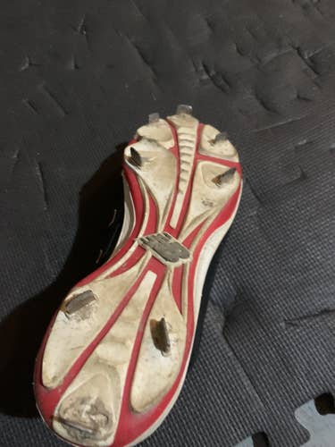 New Balance baseball cleats