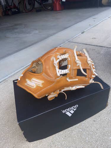 Brown High School/College Infield 11.5" White line Baseball Glove