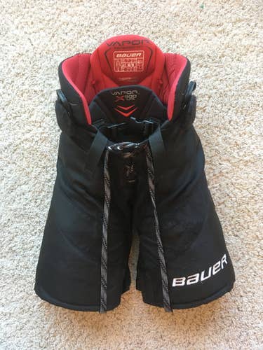 Black Junior Used Medium Bauer Vapor X900 Hockey Pants