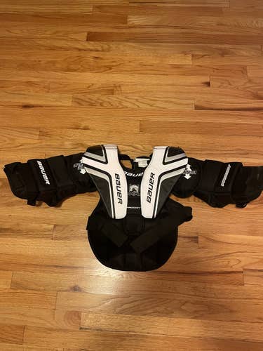 Youth Used S/M Bauer Prodigy 2.0 Goalie Chest Protector