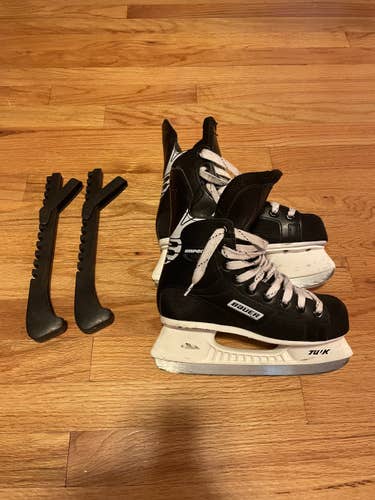 Junior Used Bauer Impact 100 Hockey Skates Size 3R