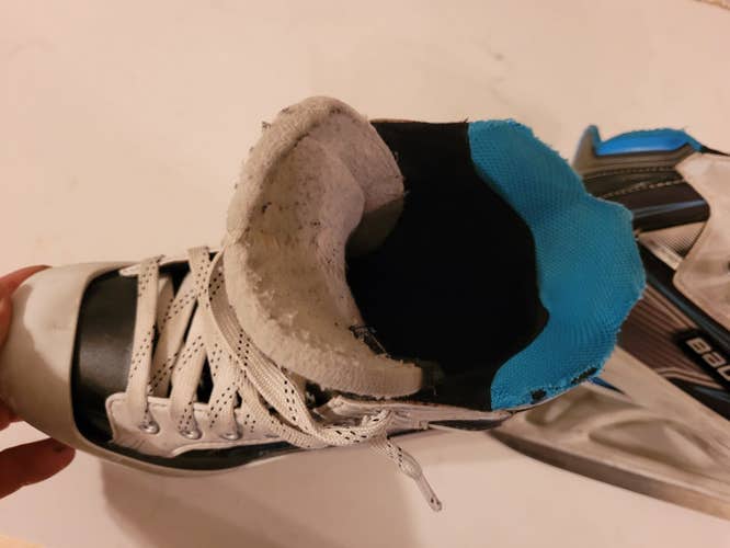 Used Junior Bauer Reactor 5000 Goalie Skates Regular Width Size 3