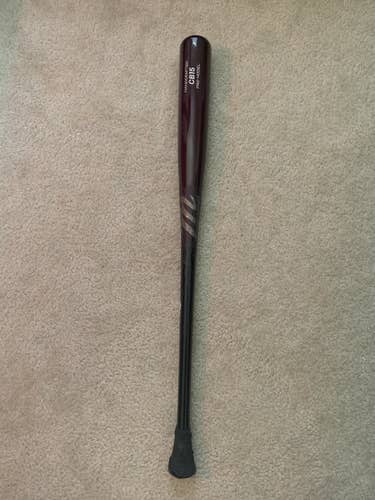 New Marucci Wood Bat (-3) 33" CB15