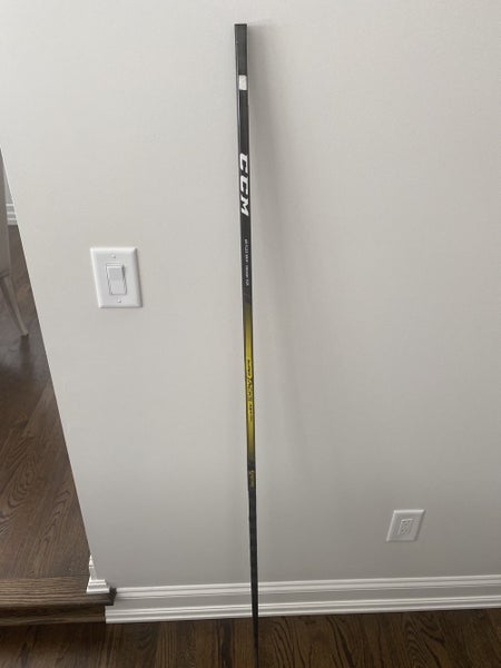 Intermediate Right Handed Super Tacks AS2 Pro Hockey Stick