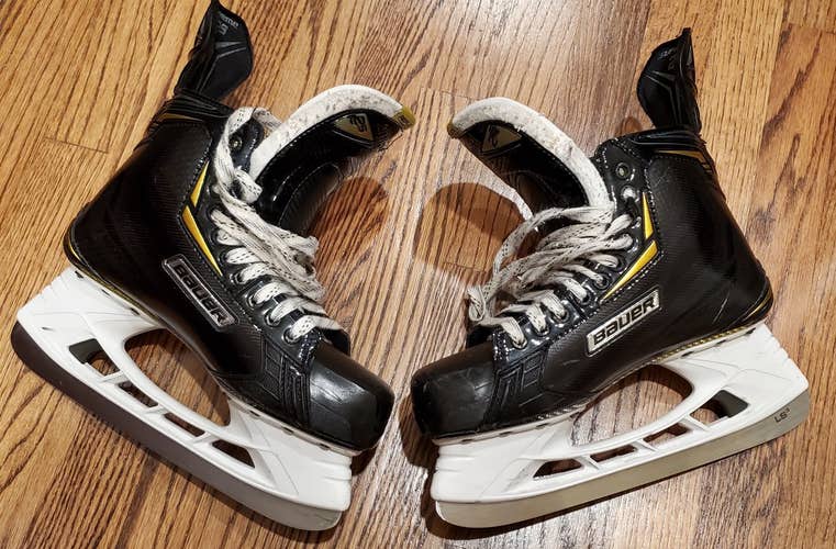 Senior Used Bauer Supreme 2S Pro Hockey Skates Regular Width Size 8D