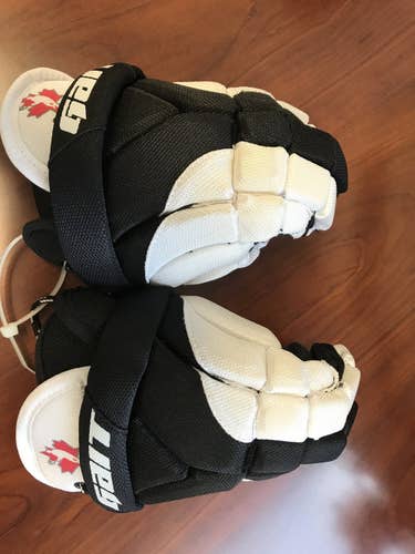 Black/White New Gait Lacrosse Gloves 8"