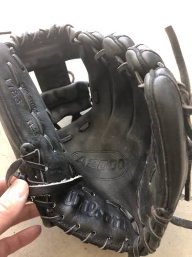 Black Used Infield 11.25" A2000 Baseball Glove
