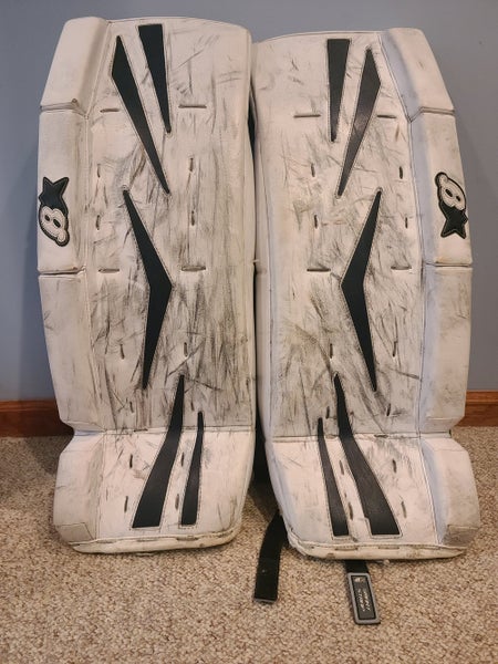 White Used Junior 29" +1 Brian's NetZero Goalie Leg Pads
