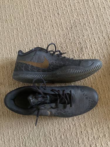 Black Used Size 11 (Women's 12) Nike Shoes