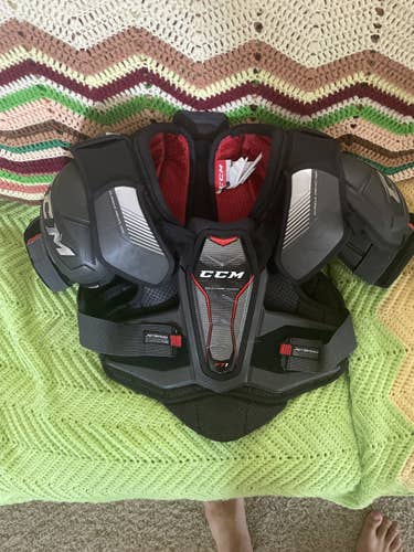 Senior Large CCM  JetSpeed FT1 Shoulder Pads