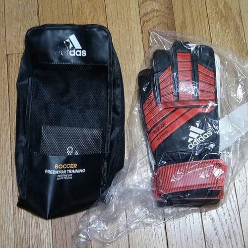 NEW ADIDAS PREDATOR SOCCER GOALIE GLOVES L/XL MEN