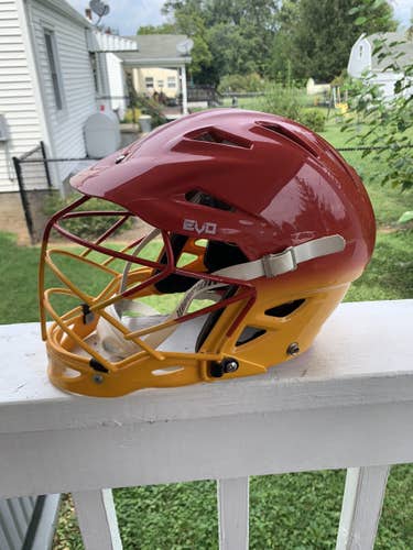 Red  Player's Warrior Evo Helmet
