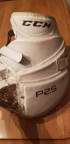 CCM P2.5 Glove & Blocker Set