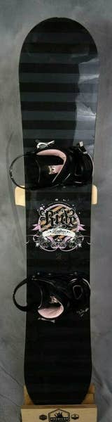 RIDE RAPTURE WOMENS SNOWBOARD 147CM WITH MEDIUM RIDE BINDINGS