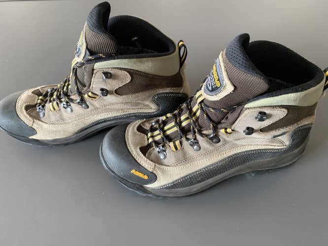Asolo Gortex Men's Hiking Boots - Size 9.5