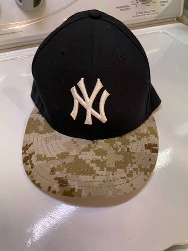 MLB Yankees 7 3/8 New Era Hat