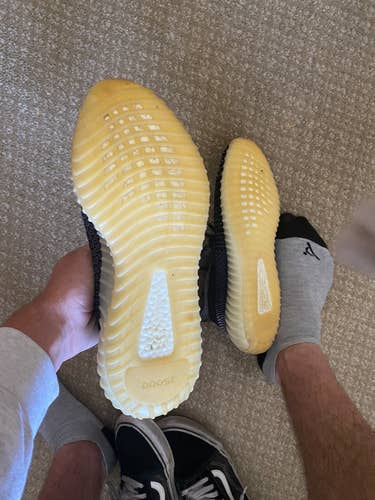 YEEZY BOOST 350 V2 'CARBON