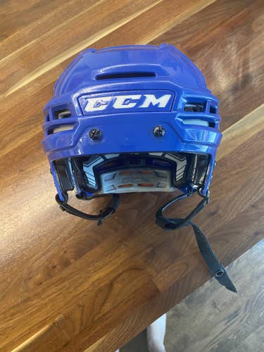 Blue CCM Tacks 910 s Helmet
