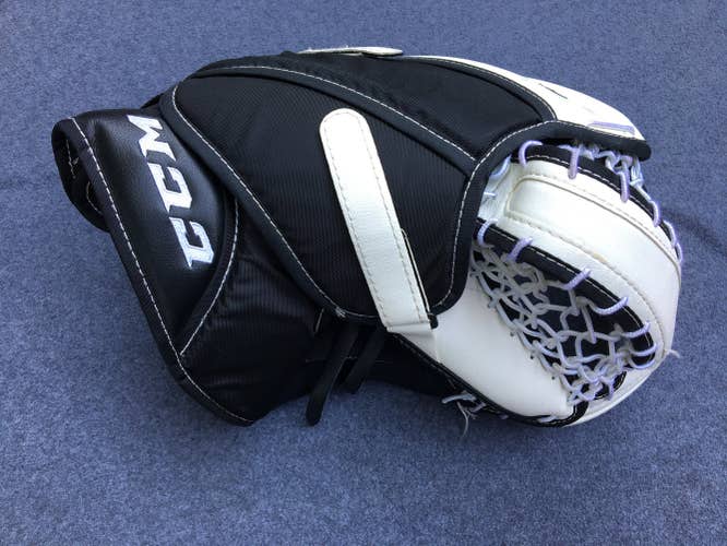 White with Black, Used, Regular Extreme Flex II 860, Intermediate Catcher Glove